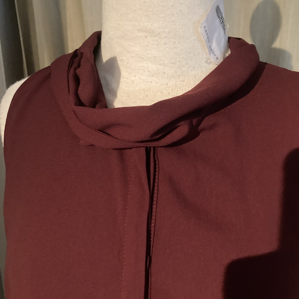 Naked Zebra NWT Burgundy Sleeveless Blouse Size L - Picture 8 of 9